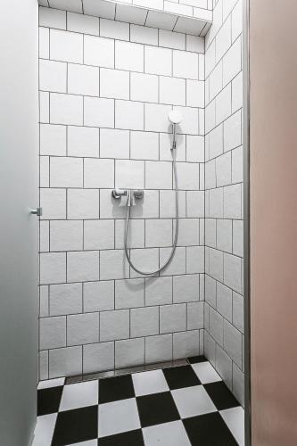 Standard Double Room image 7