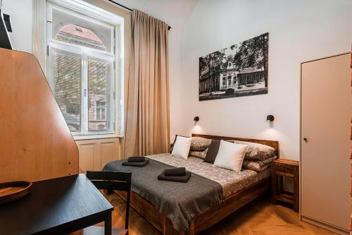 Standard Double Room image 1