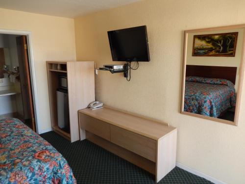 Townsman Motel