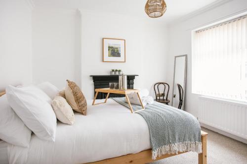 Cosy period cottage 2min walk to the beach in Portrush