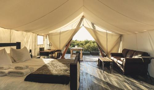 Fronterra Wellness Farm & Camp in Niles Corners (ON)