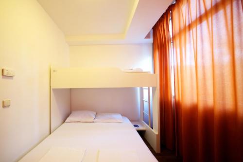 Triple Room with Private Bathroom image 7