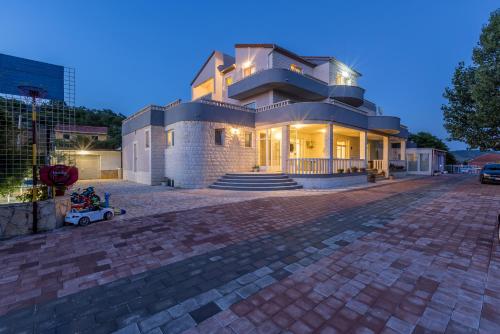 APARTMENTS ANA in 斯普利特-蘇珀塔爾