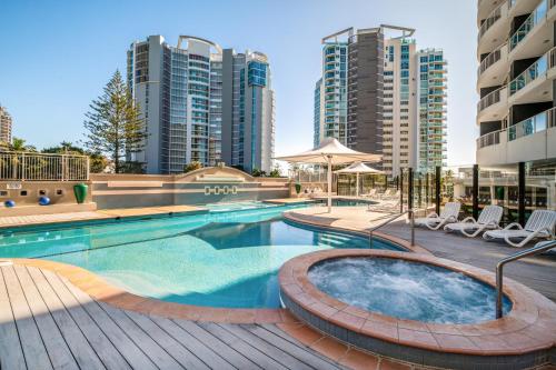 372910922 The Sebel Twin Towns