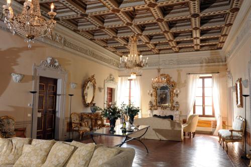 Castello Costaguti - image 13