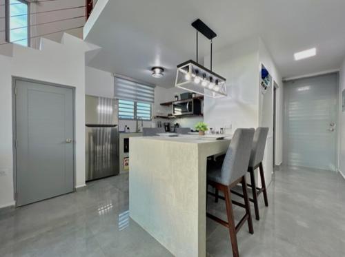 Sunset Coast Loft & Rooftop