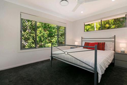Four-Bedroom House image 8