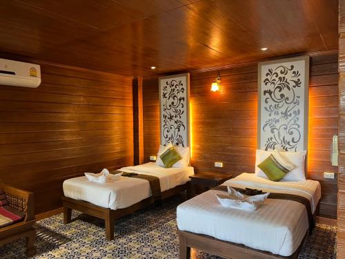 Lotus Resort near Sairee Beach