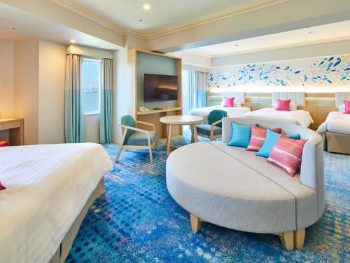 <7-10 Floor> Rainbow Deluxe Family Room with Bay View - Non Smoking 