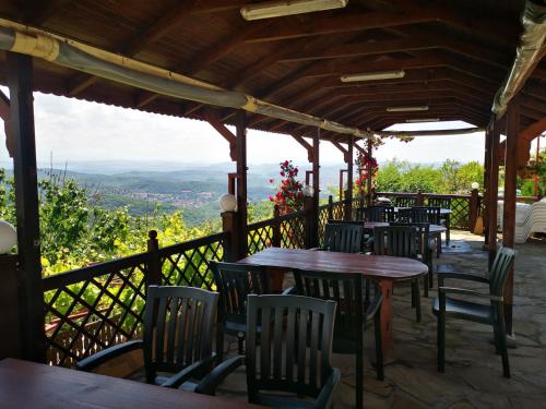 Family Hotel Arbanashka Sreshta - image 6