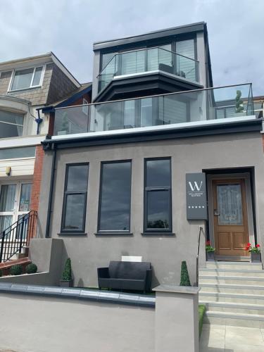 Willshaw Suites for families over 25 only 1