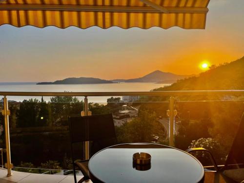 Erkély/terasz, Seaview Couple Studio with pool-Przno in Przno