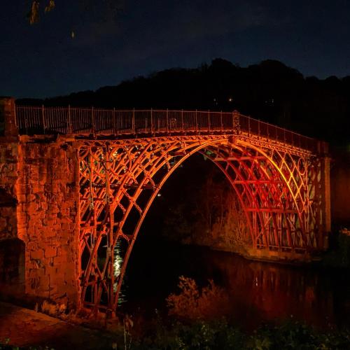 Drake Cottage - riverside retreat, Jackfield, Ironbridge Gorge, Shropshire