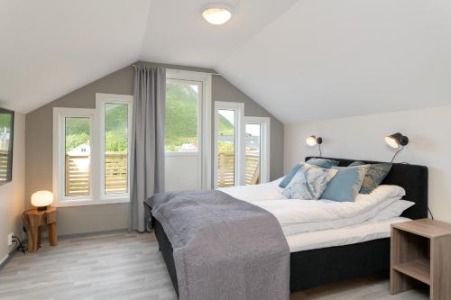 1 double bed, 1 sofa bed