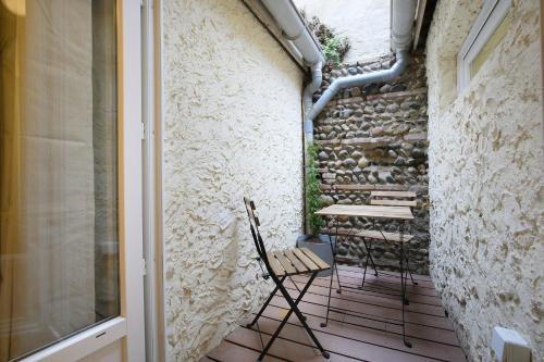Ravissant appartement dans une chartreuse - Tap to explore photos