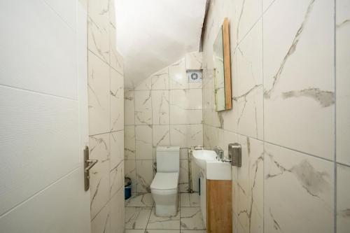 XALİLA HOSTEL Only FOR MEN, BEST IN ISTANBUL, Стамбул (фото 6)