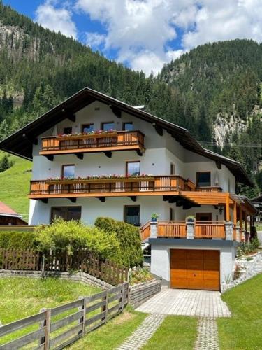 Haus Troger St. Jakob i. Defereggental