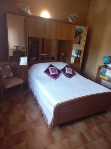 CHAMBRE dans Villa Charmant jardin in La Chamberte