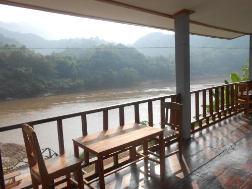 balkong/terrass, Nam Ou River Lodge in Nong Khiaw