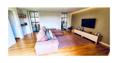 Lovely penthouse condo with pool, Valencie