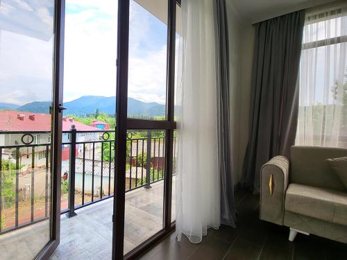 Θέα, MITE Hotel in Chaisubani