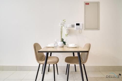 Short Distance from Burj Khalifa & Dubai Mall 1BR Unit, Yansoon 5, Downtown Dubai by Deluxe Holiday Homes, Dubai (Foto 3)