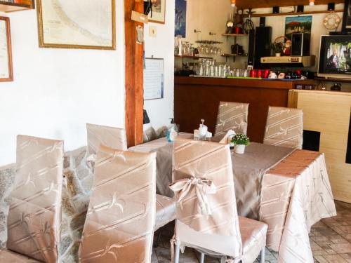 餐廳, Villa Rezos in 雷佐沃