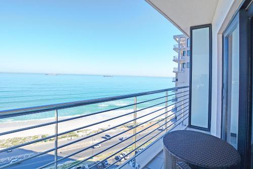 Balcony/terrace, Blaauwberg Beach Hotel in Cape Town