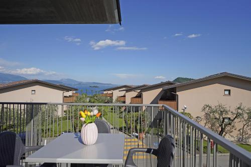 Two-Bedroom Apartment with Lake View