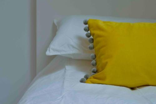 New stylish 4 bed house moments from Clacton beach