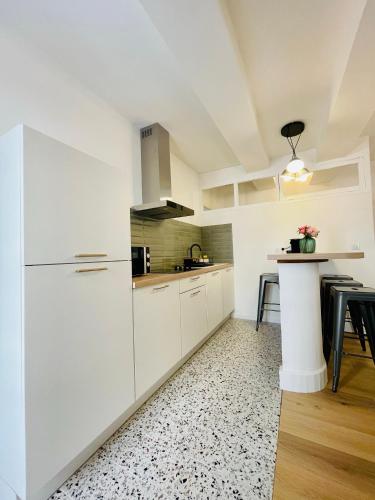 Superbe appartement T2 en plein centre dAjaccio, rue Fesch