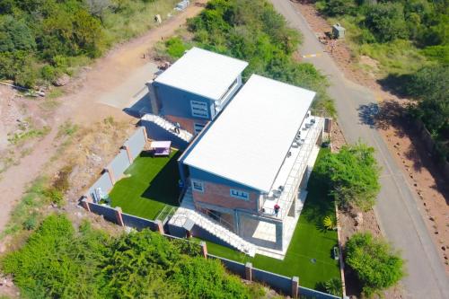 . Impecto House