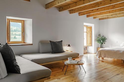 Cal Calsot Casa Rural "Adults Only" in Montella
