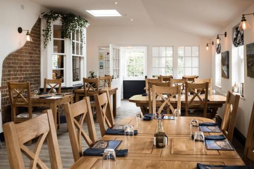 The Black Dog Inn - image 5