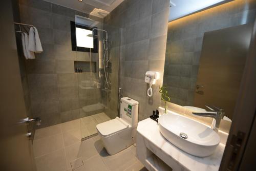 Bathroom, ودف للشقق المخدومة WDF Serviecd Apartment in Al Nuzhah