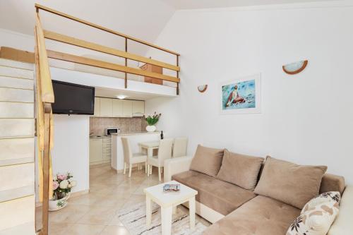 Duplex Apartment image 9