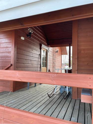 Yllastolli 2 A, Akaslompolo in Helukka