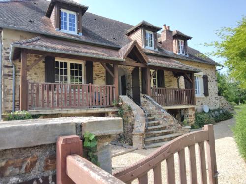 Ground floor stylish french holiday home - Location saisonnière - Arnac-Pompadour