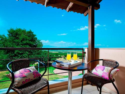  Orfeas Land in Kormísta