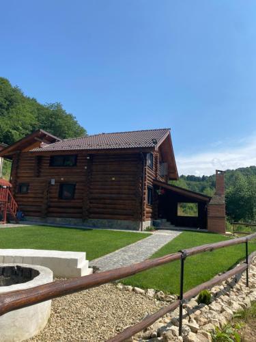 Bellevue Chalet - image 5