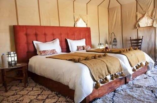 1 double bed, 2 twin beds