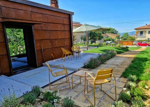 GARAGE47 Storica Officina Meccanica LOFT B&B iN PIENZA 1