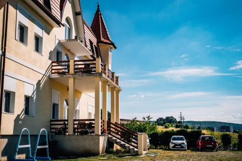 Castle Csányi