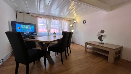 Two-Bedroom Apartment image 1