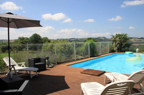 La Vieille Grange avec piscine et jardin