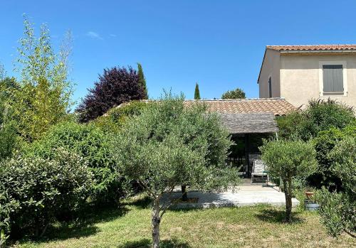 Maison de charme avec vue sur le Mont Ventoux - Location saisonnière - Entrechaux