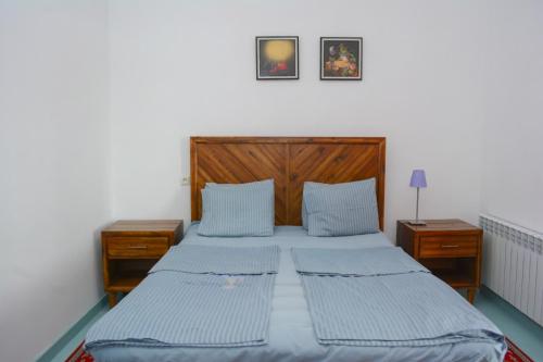 1 double bed