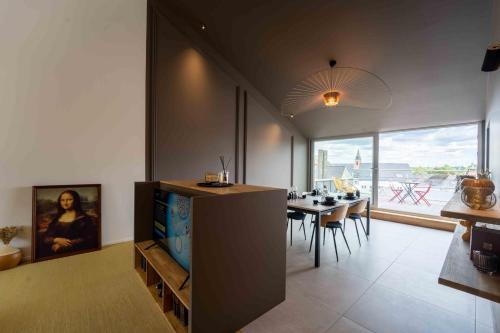 Luxury Penthouse & Terrace - Mons City Center