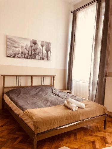 Downtown Apartment Room Type - One-Bedroom Apartment