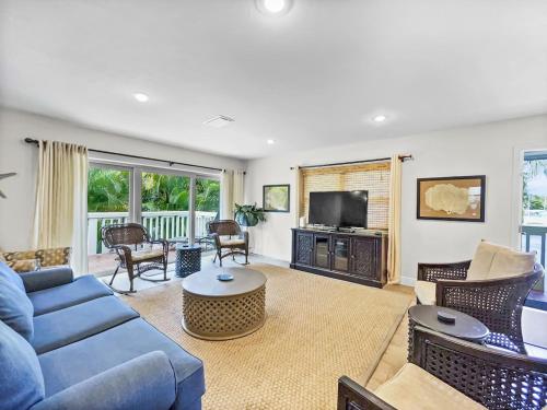 Spacious Updated Condo Just 2 Blocks to Siesta Key Beach, Siesta Key